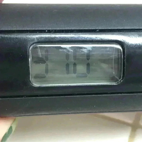 Remington Flat Iron***sale**** - Picture 3 of 6